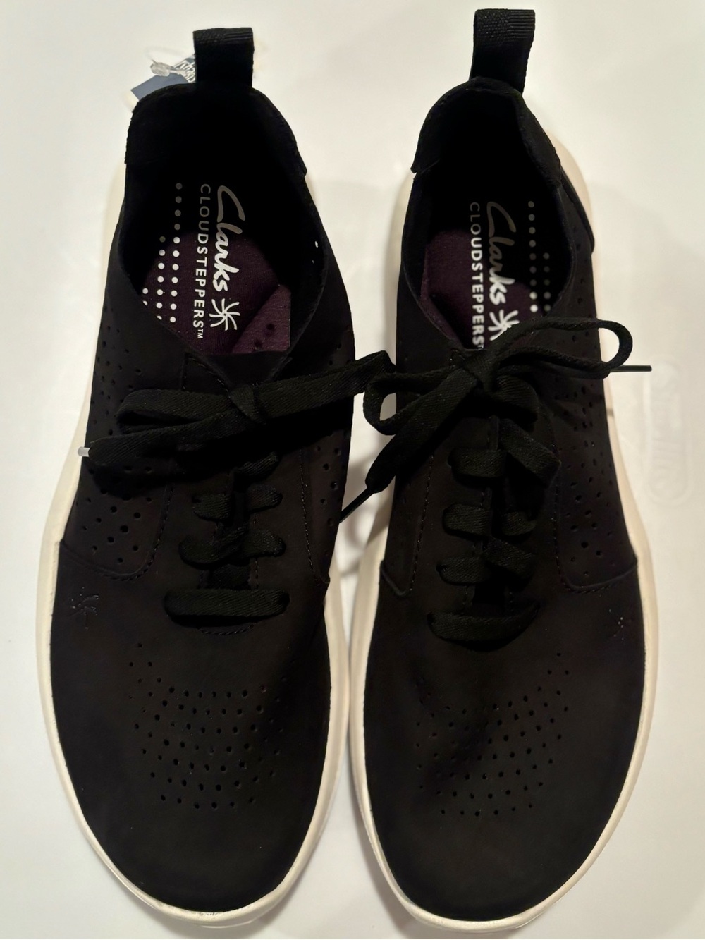 Clarks Cloudsteppers Solevana Lace Black and White Sneakers / women’s 8.5 / NEW